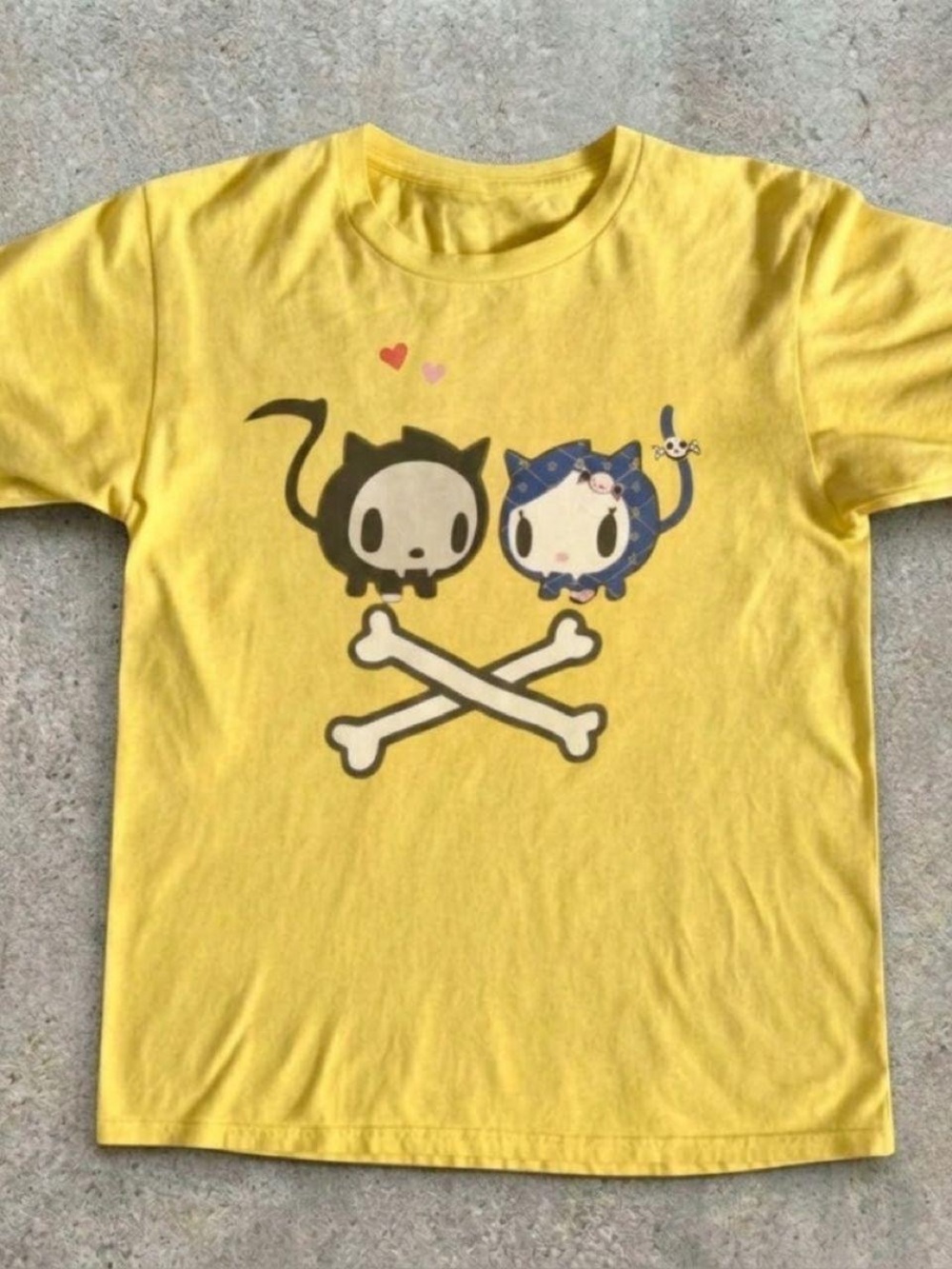 Gildan Yellow Short Sleeve Tee with Cat Skull Graphic